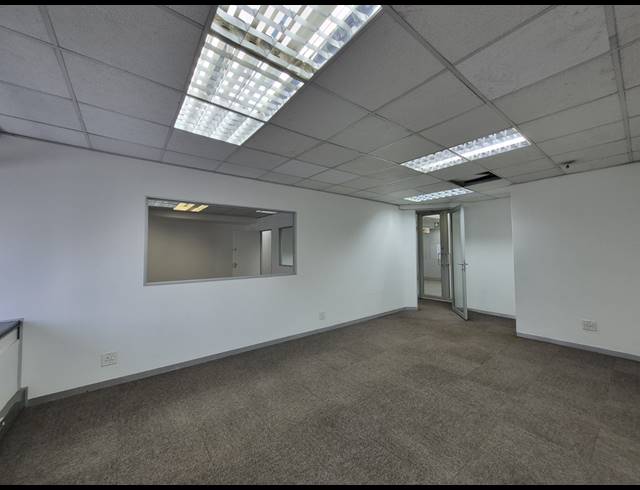 211M² OFFICE TO LET IN ROSEBANK